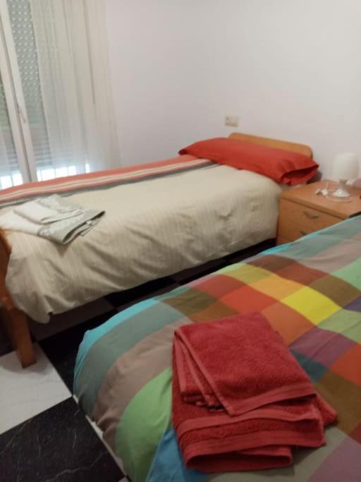 구에하르 시에라 La Casa De Sensi 빌라 외부 사진